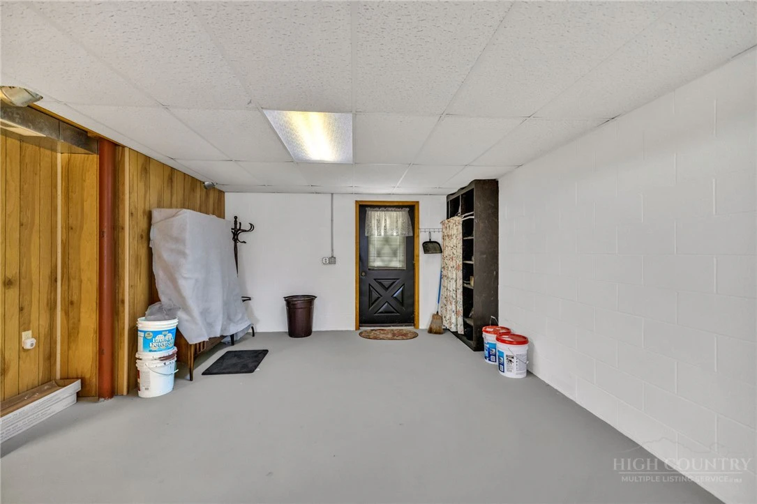 Image number 2 for the current listing