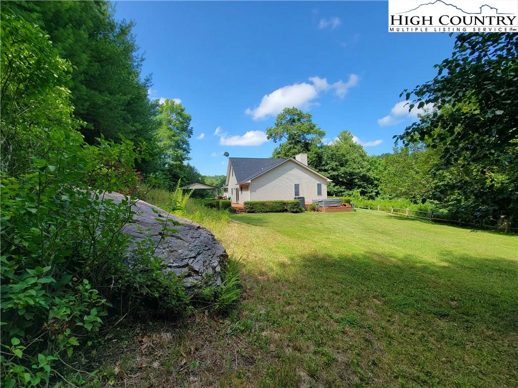 Image number 10 for the current listing