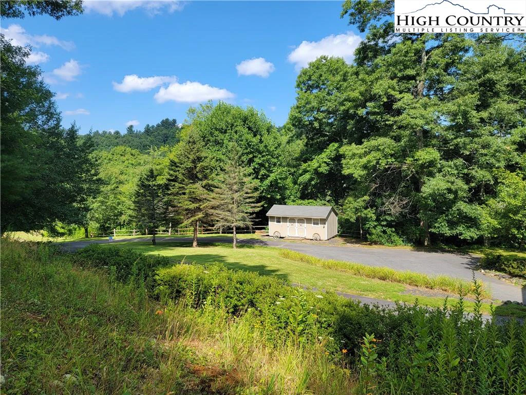 Image number 2 for the current listing