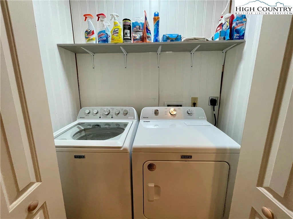 Image number 2 for the current listing