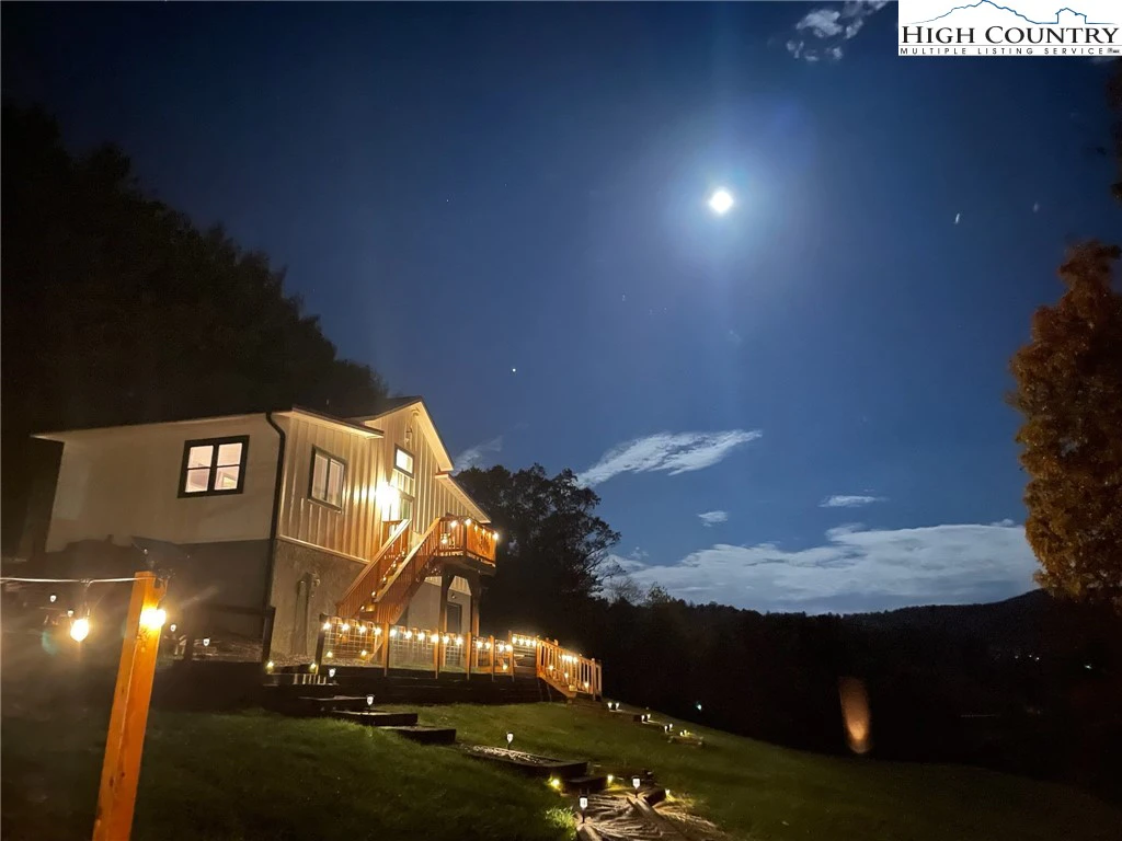Image number 5 for the current listing