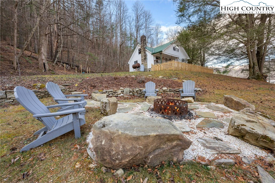Image number 8 for the current listing