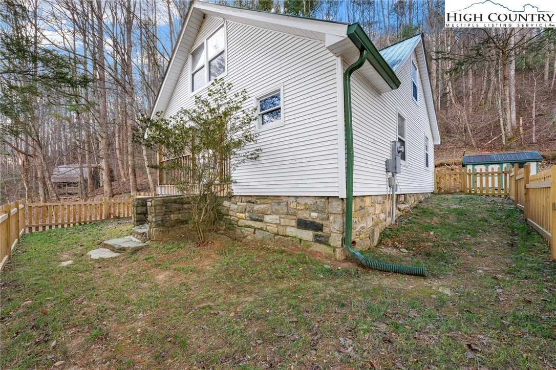 Image number 12 for the current listing