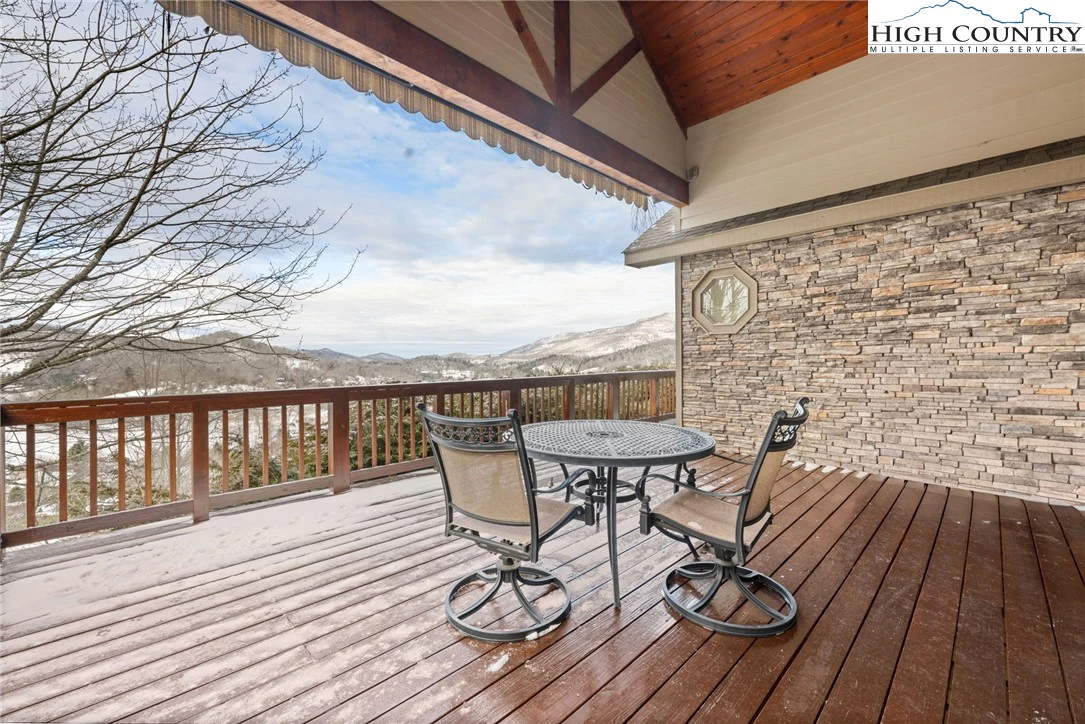Image number 8 for the current listing