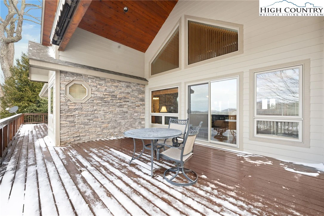 Image number 10 for the current listing