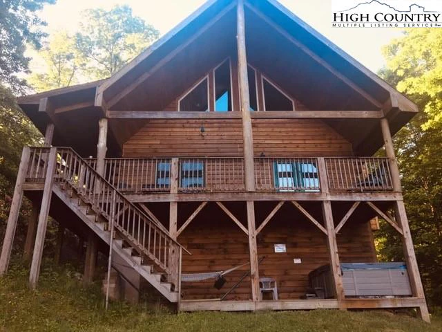 Image number 1 for the current listing