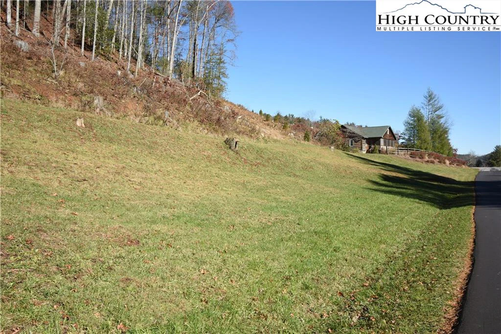 Image number 16 for the current listing