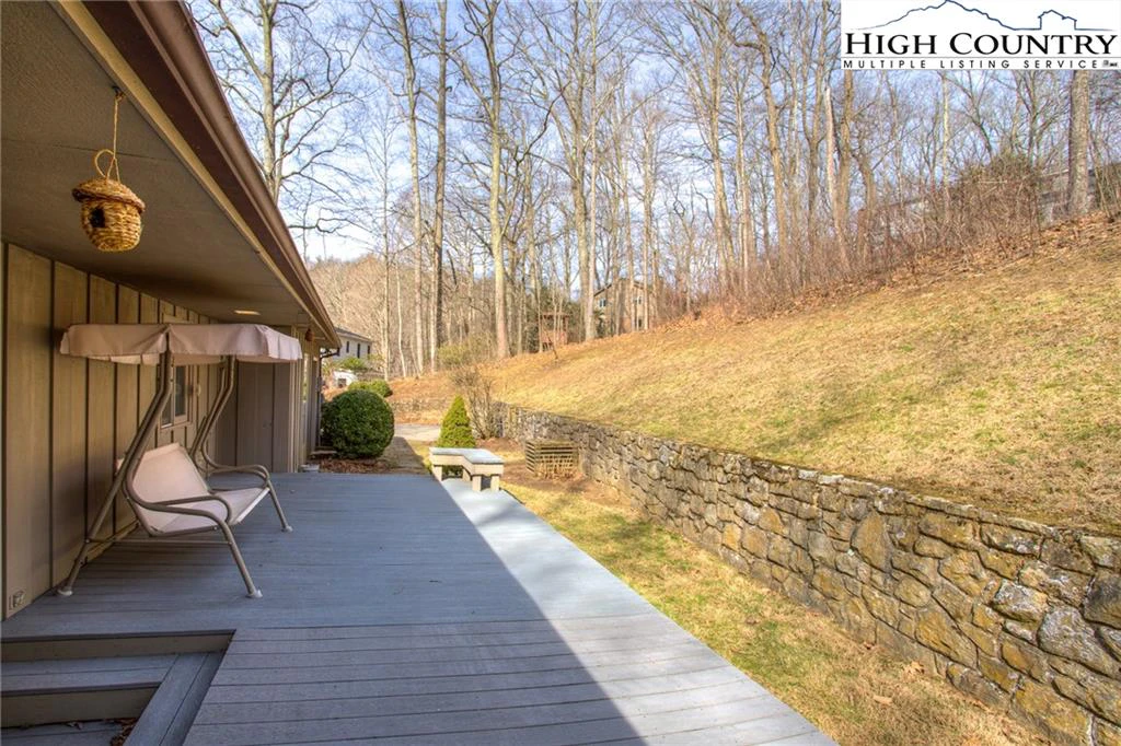 Image number 10 for the current listing