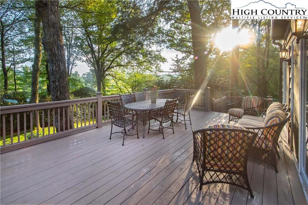 Image number 7 for the current listing