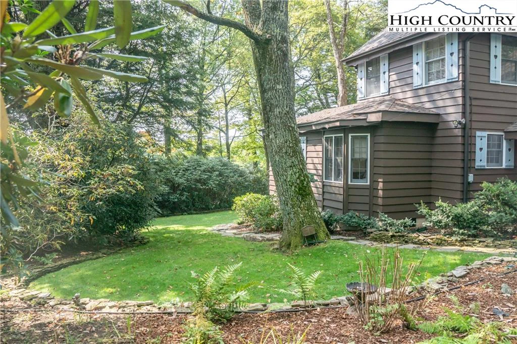 Image number 20 for the current listing