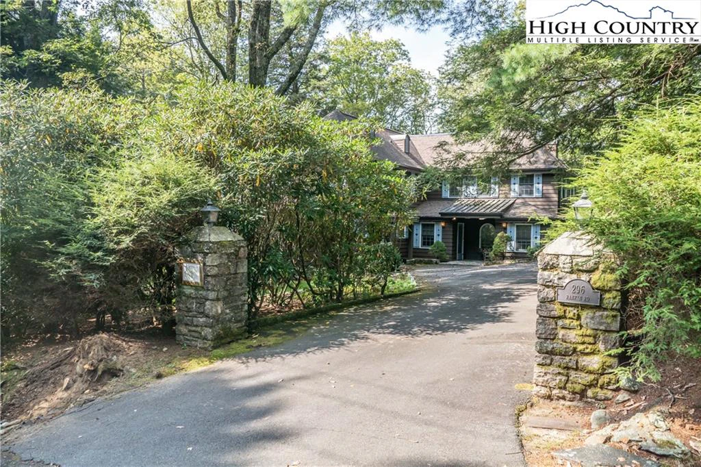 Image number 21 for the current listing
