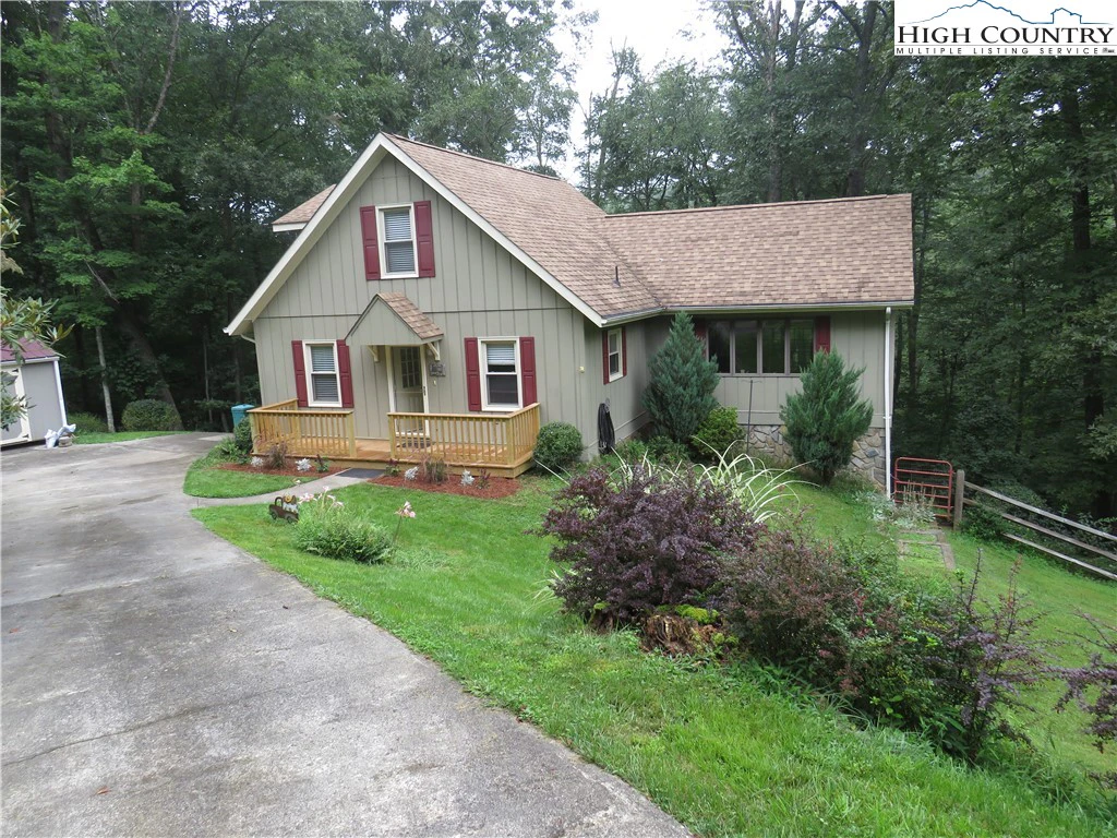 Image number 1 for the current listing