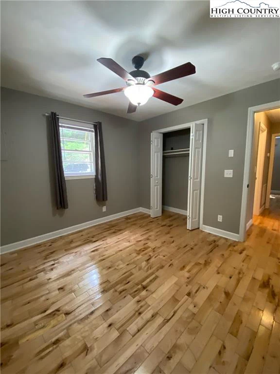 Image number 2 for the current listing