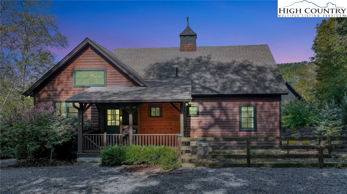 Image number 28 for the current listing