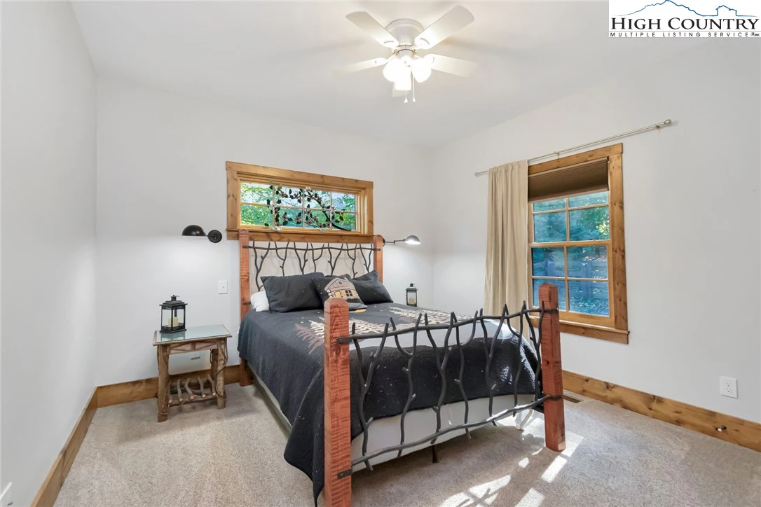 Image number 6 for the current listing