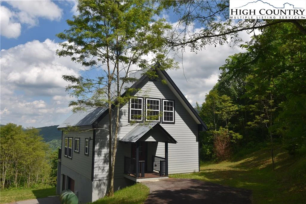 Image number 1 for the current listing