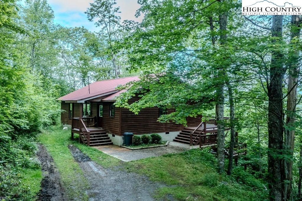 Image number 11 for the current listing