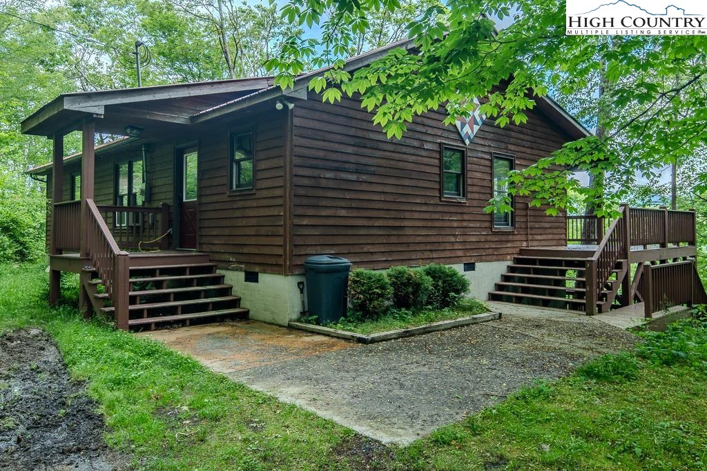 Image number 8 for the current listing