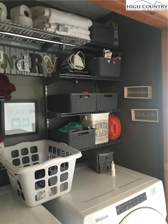 Image number 2 for the current listing