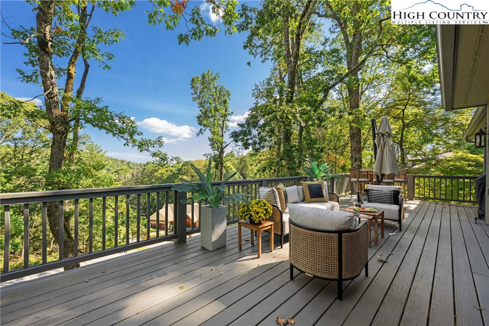 Image number 8 for the current listing