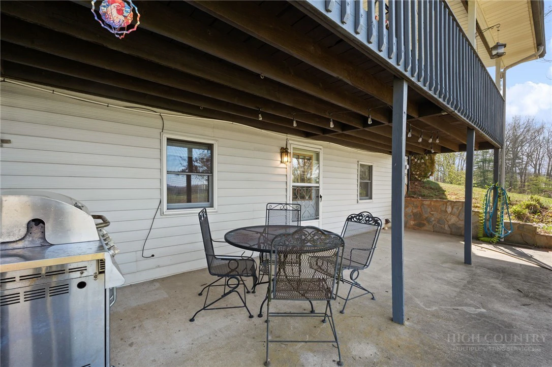 Image number 8 for the current listing