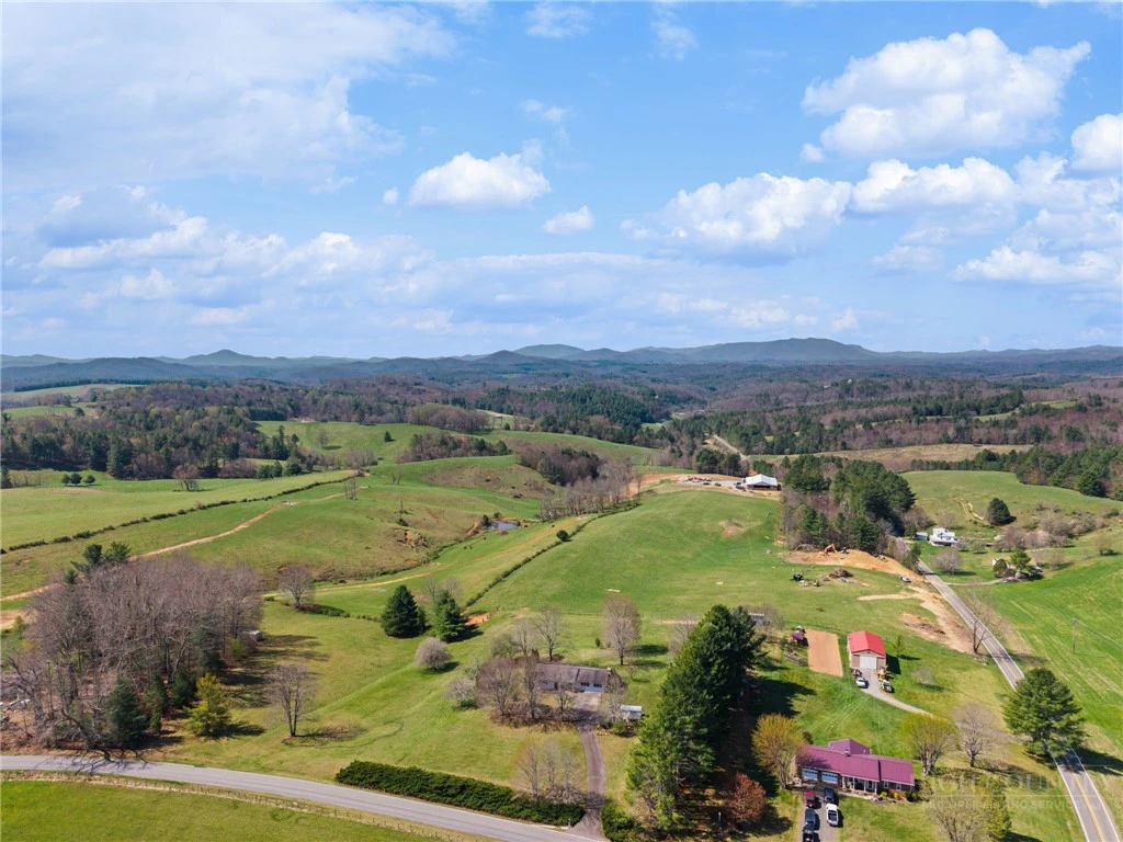 Image number 12 for the current listing