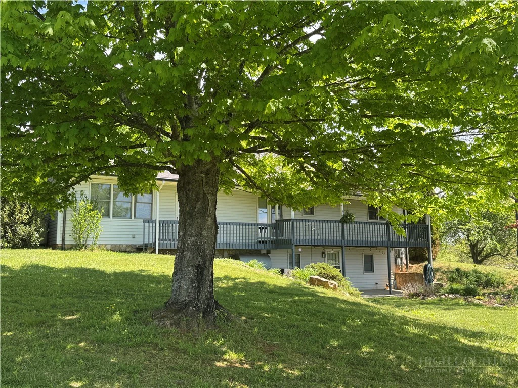 Image number 18 for the current listing