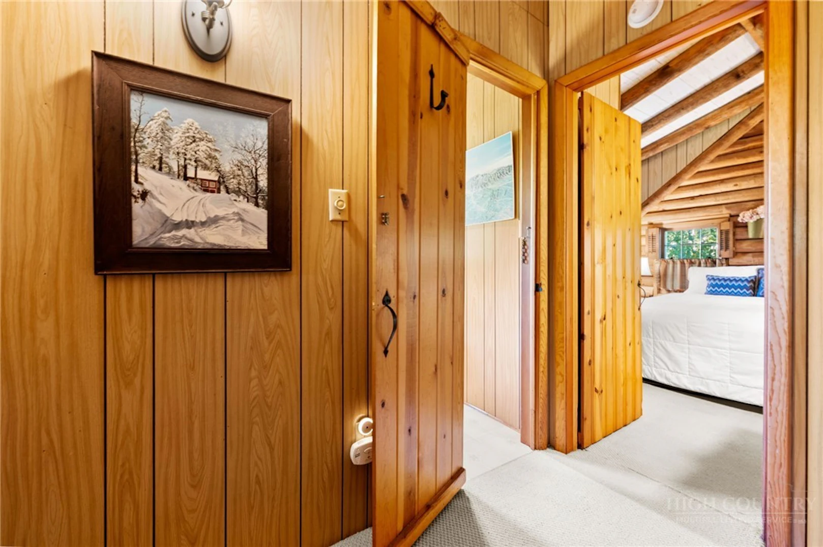 Image number 21 for the current listing