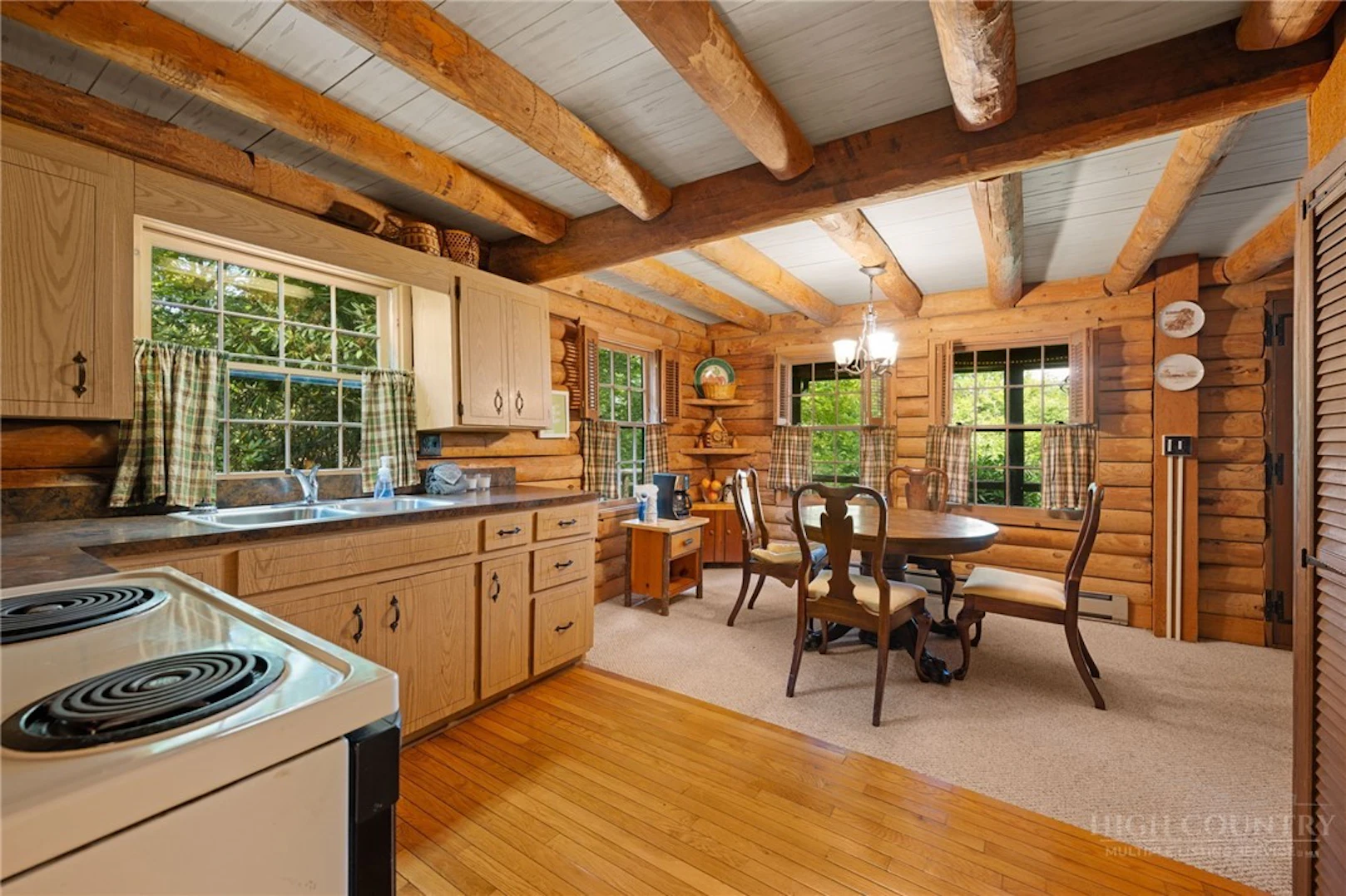 Image number 18 for the current listing