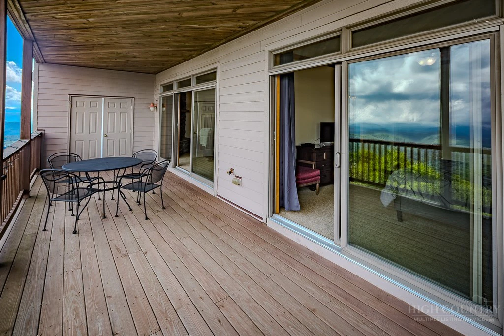 Image number 10 for the current listing