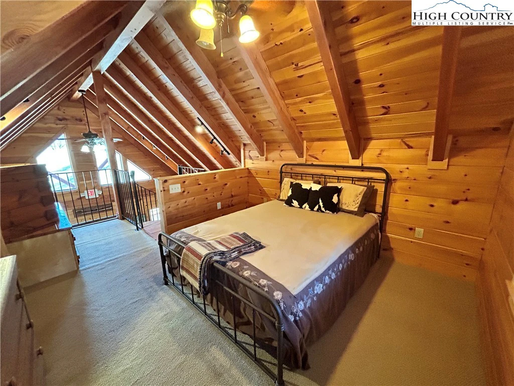 Image number 8 for the current listing