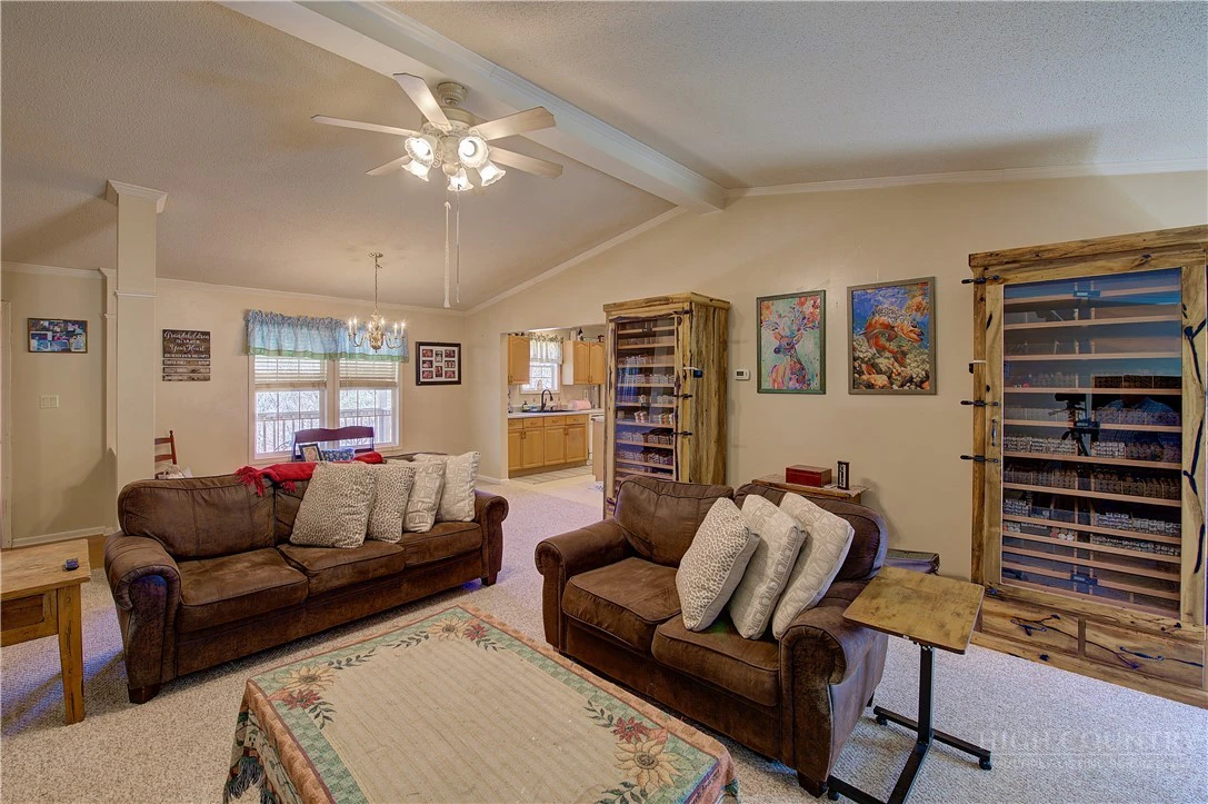 Image number 7 for the current listing