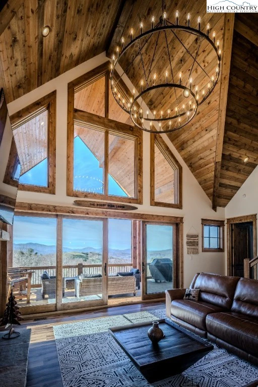 Image number 3 for the current listing