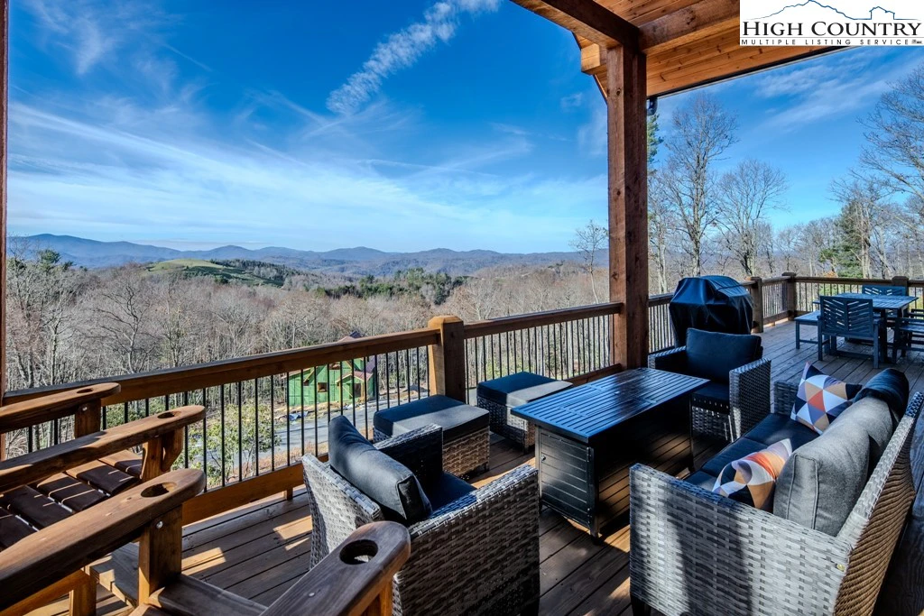 Image number 5 for the current listing
