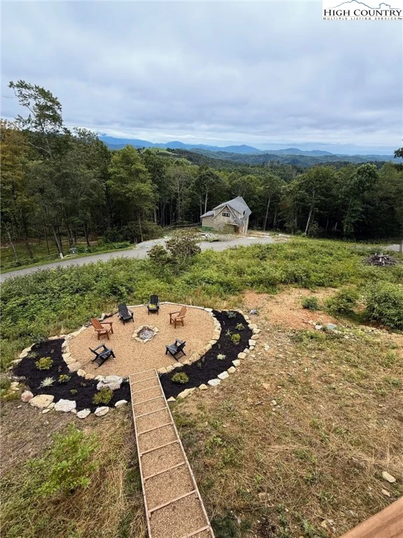 Image number 1 for the current listing