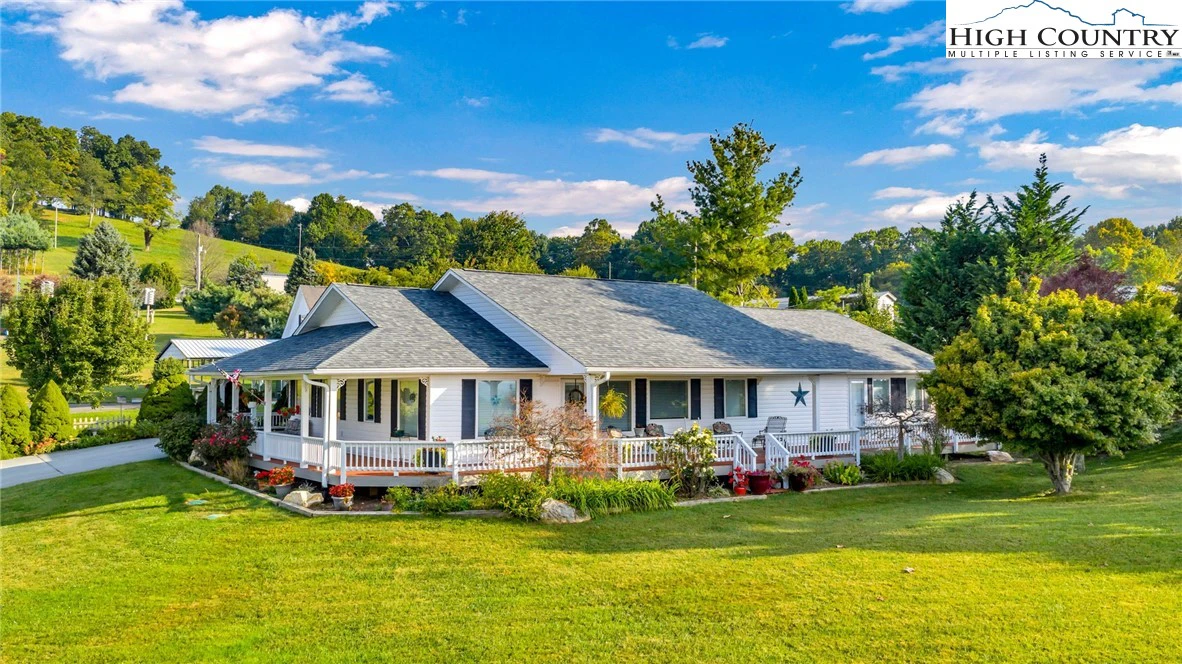 Image number 1 for the current listing