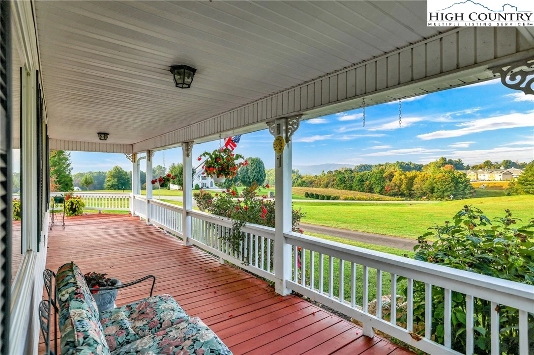 Image number 10 for the current listing
