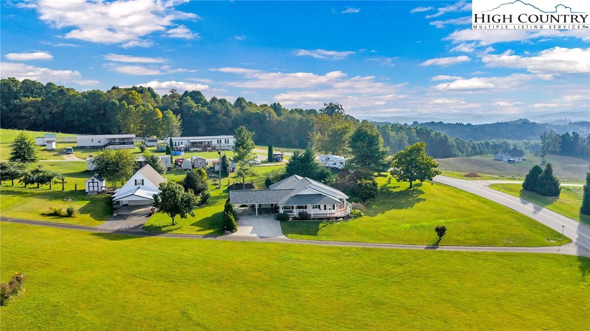 Image number 13 for the current listing