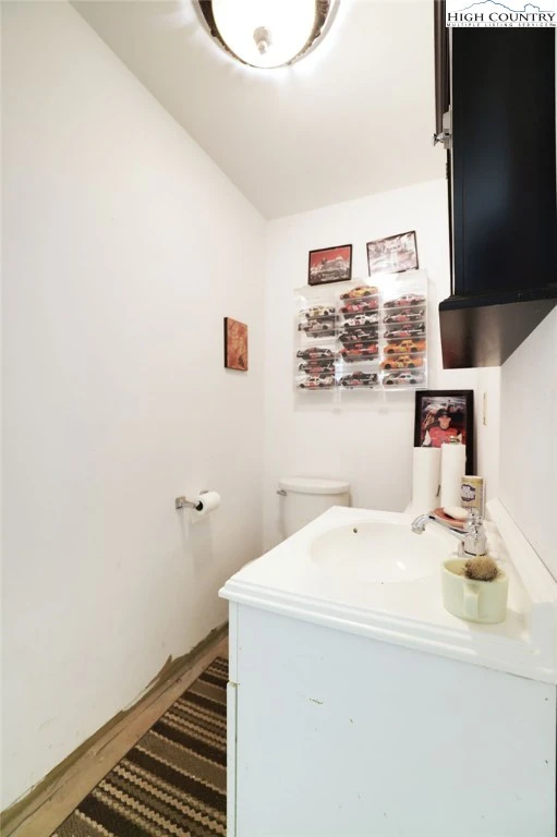 Image number 20 for the current listing