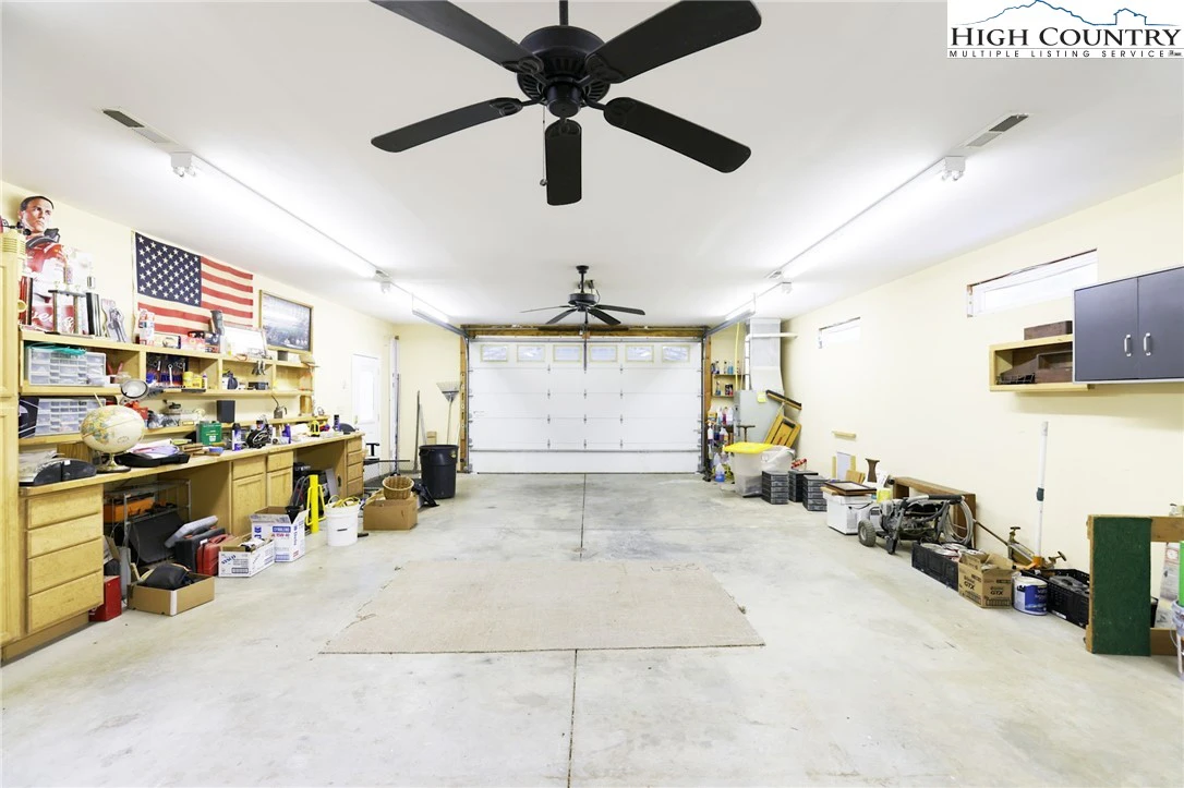 Image number 21 for the current listing