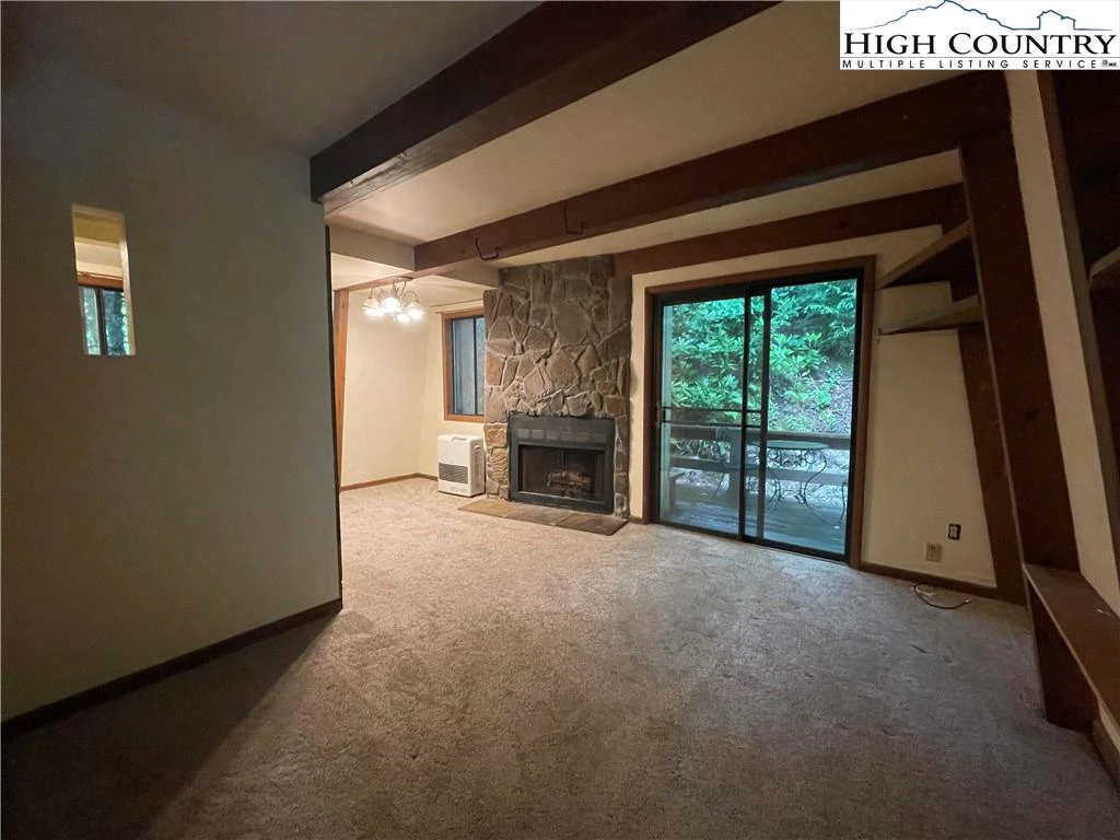 Image number 3 for the current listing