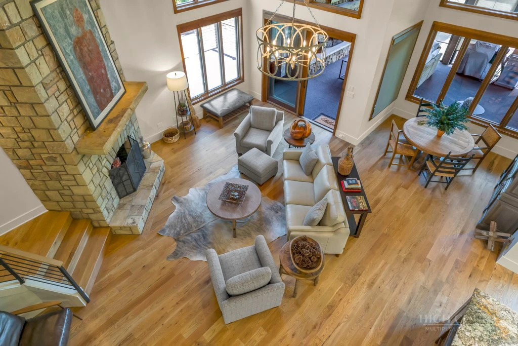 Image number 2 for the current listing