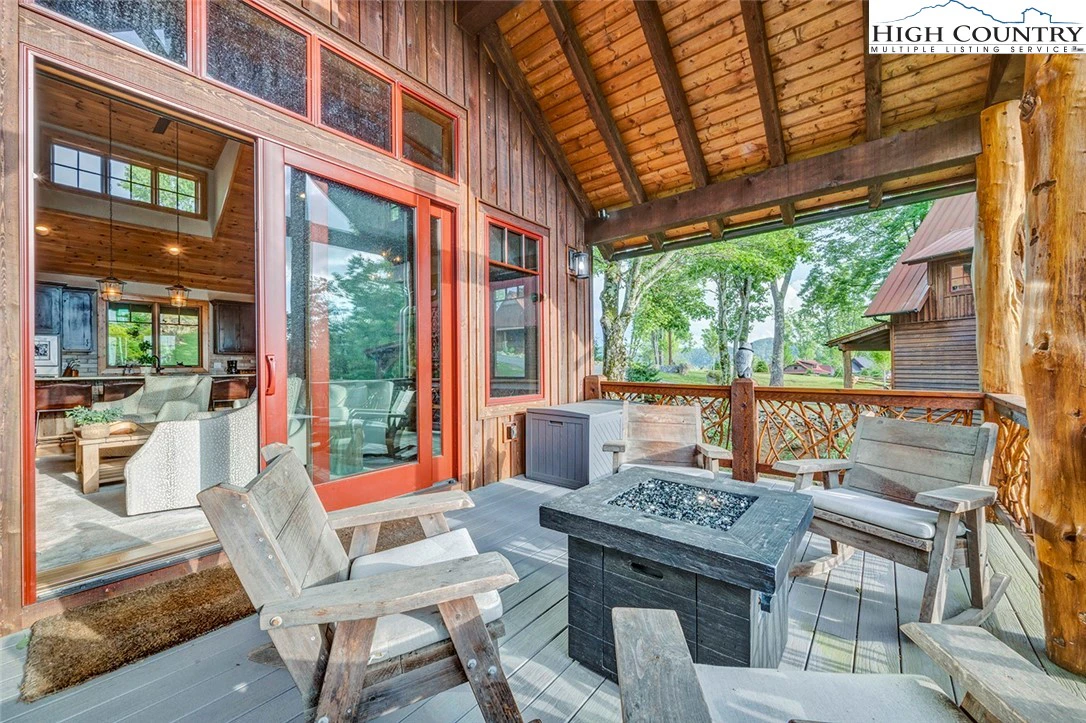 Image number 2 for the current listing