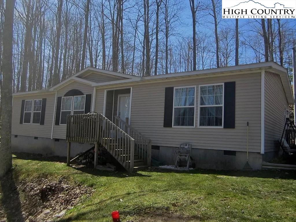 Image number 1 for the current listing