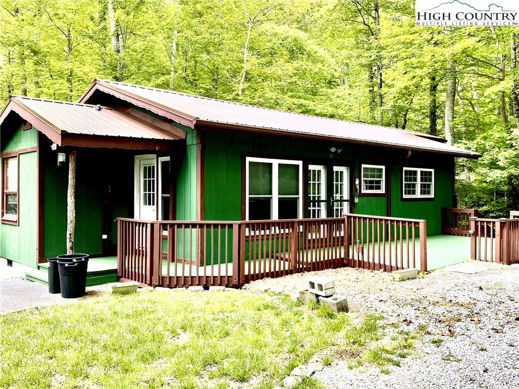 Image number 1 for the current listing