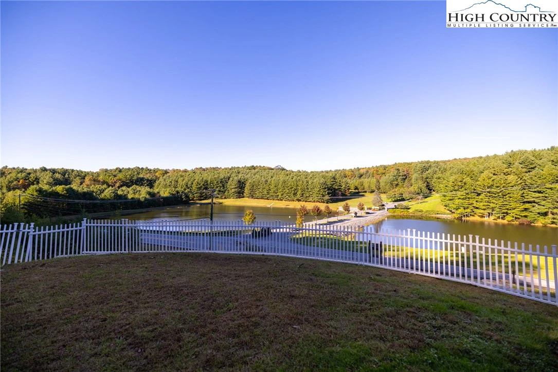Image number 20 for the current listing