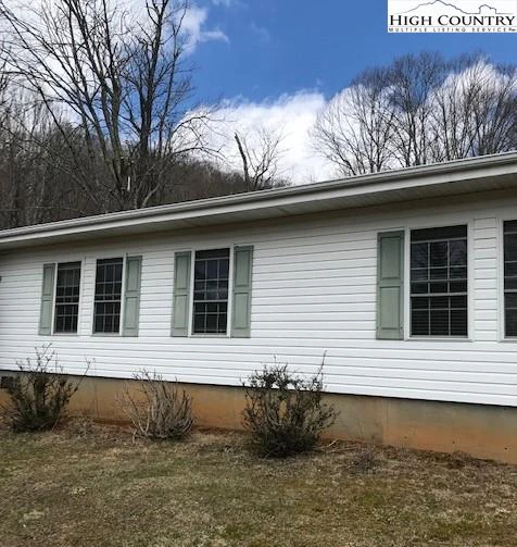 Image number 3 for the current listing