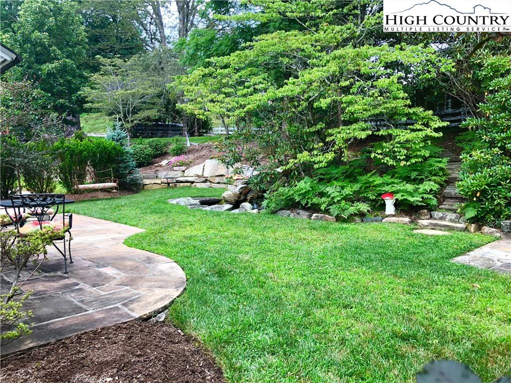 Image number 18 for the current listing