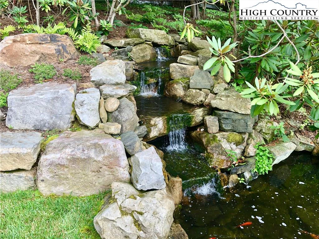 Image number 19 for the current listing