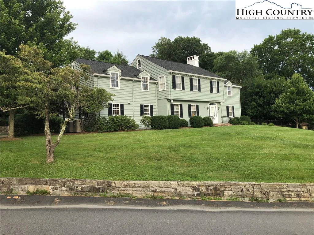 Image number 21 for the current listing